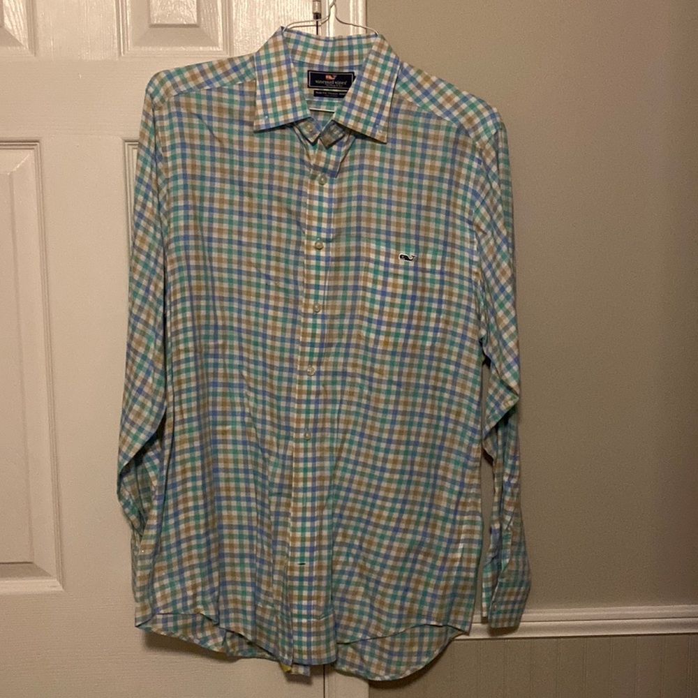 Vineyard Vines long sleeve shirt men’s medium